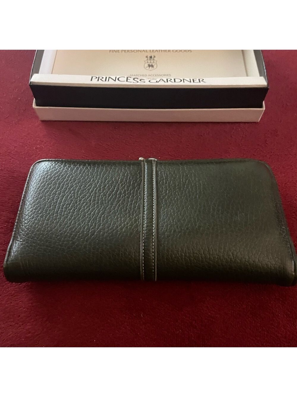 Vintage Princess Gardner Kiss Lock Leather Wallet NIB - Picture 6 of 7